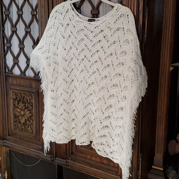Knit Shrug/Cover Top - Picture 1 of 8